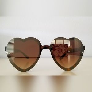 Heart Hhaped Tortoise Sunglasses